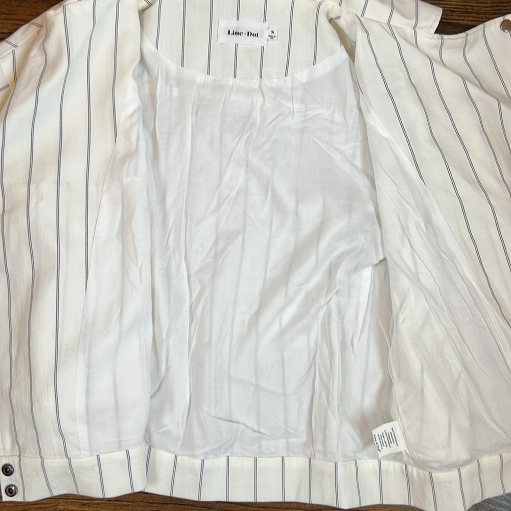 Line+Dot Jacket Size - Picture 8 of 8
